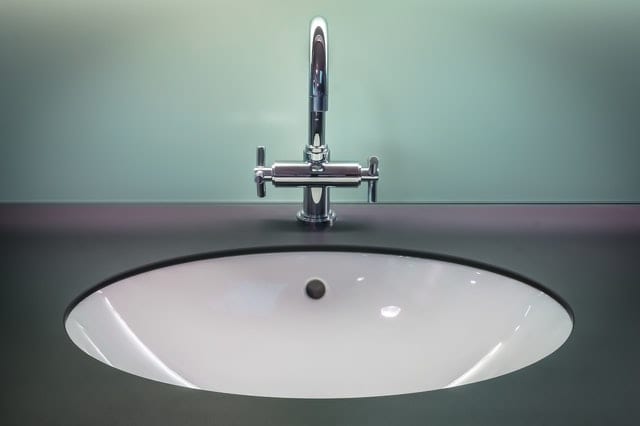 Flo-Essence Plumbing, Hearth and Decor Ltd - Faucets and Kitchen Faucets